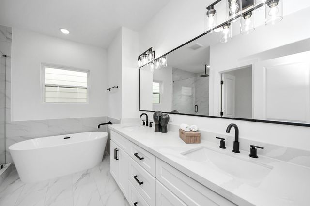 1216 English Street, Houston, TX 77009