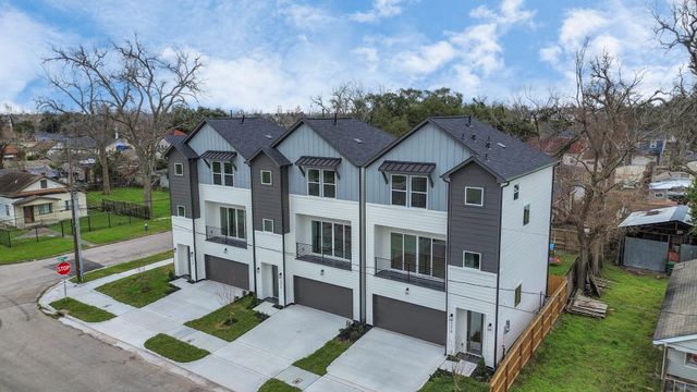1216 English Street, Houston, TX 77009