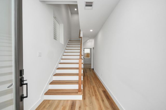 1216 English Street, Houston, TX 77009