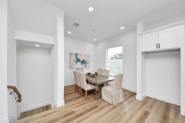 1216 English Street, Houston, TX 77009