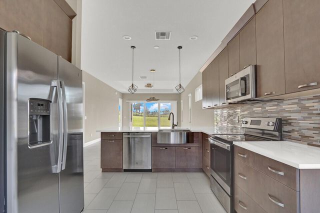 9273 SW Pepoli Way, Port St Lucie, FL 34987