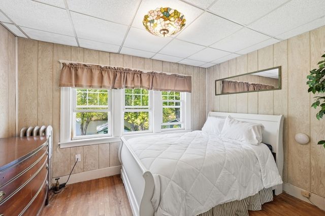 127 Glendale St, Worcester, MA 01602