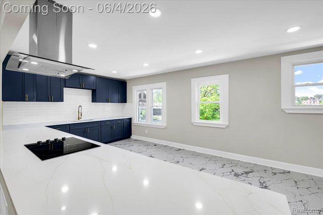 17201 Northlawn Street, Detroit, MI 48221