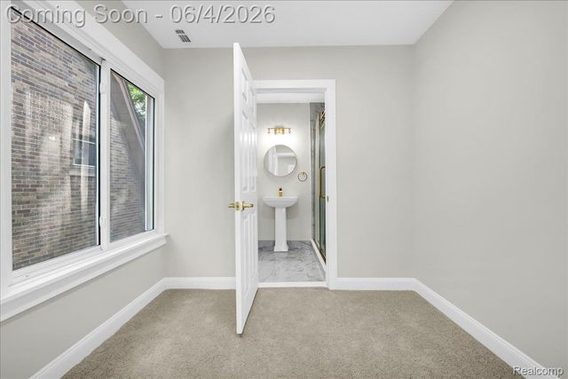 17201 Northlawn Street, Detroit, MI 48221