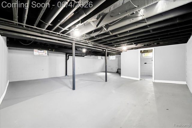 17201 Northlawn Street, Detroit, MI 48221
