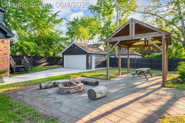17201 Northlawn Street, Detroit, MI 48221