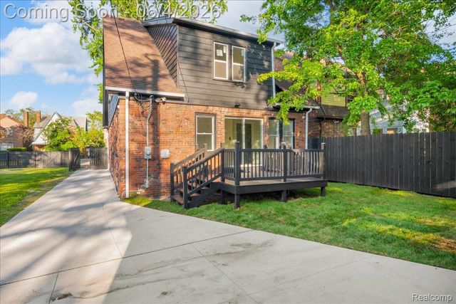 17201 Northlawn Street, Detroit, MI 48221