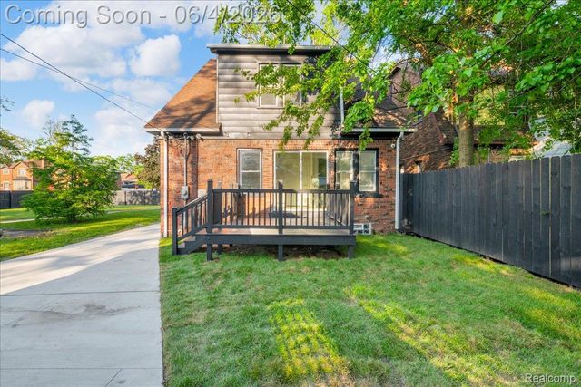 17201 Northlawn Street, Detroit, MI 48221