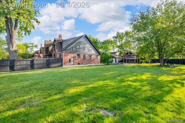 17201 Northlawn Street, Detroit, MI 48221