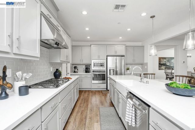 733 Jennifer St, Brentwood, CA 94513