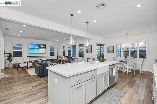 733 Jennifer St, Brentwood, CA 94513