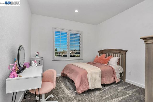 733 Jennifer St, Brentwood, CA 94513