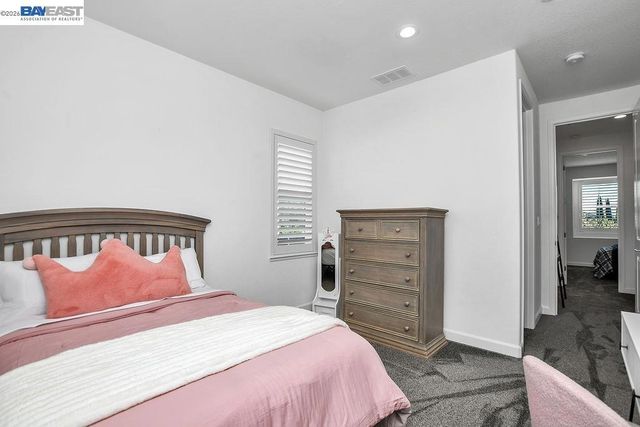 733 Jennifer St, Brentwood, CA 94513