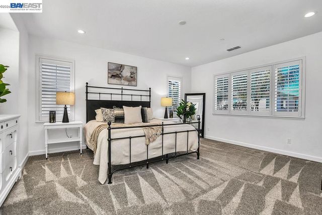 733 Jennifer St, Brentwood, CA 94513