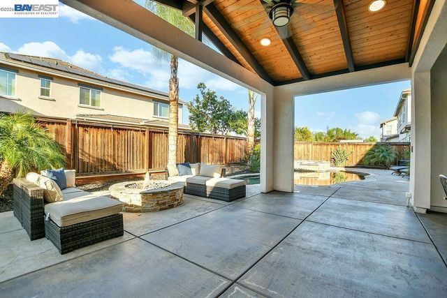 733 Jennifer St, Brentwood, CA 94513