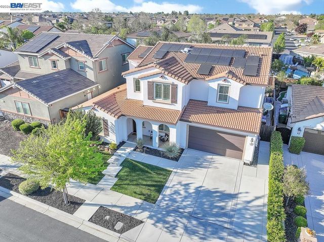 733 Jennifer St, Brentwood, CA 94513