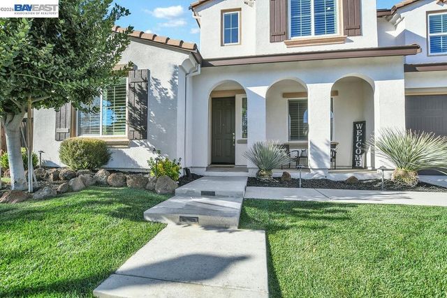 733 Jennifer St, Brentwood, CA 94513