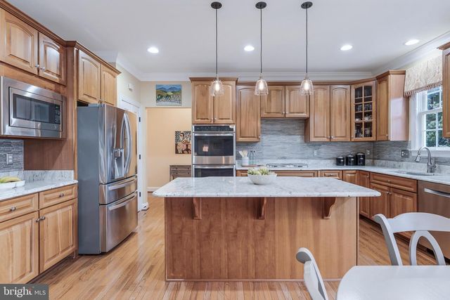 22876 ASHTON WOODS DR, Brambleton, VA 20148