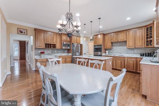 22876 ASHTON WOODS DR, Brambleton, VA 20148