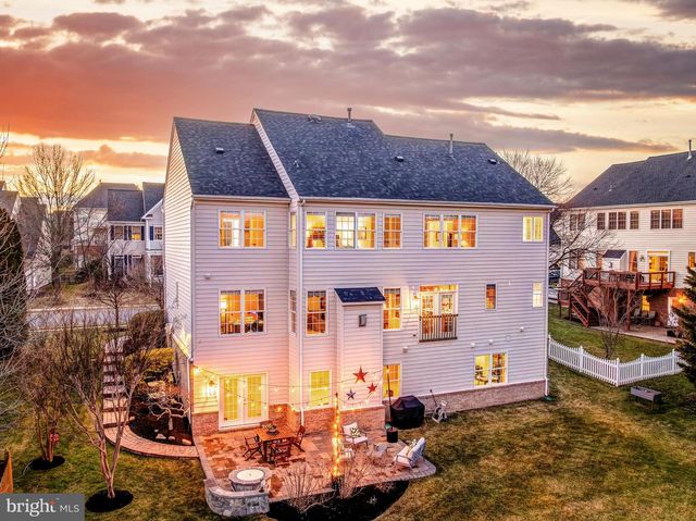 22876 ASHTON WOODS DR, Brambleton, VA 20148