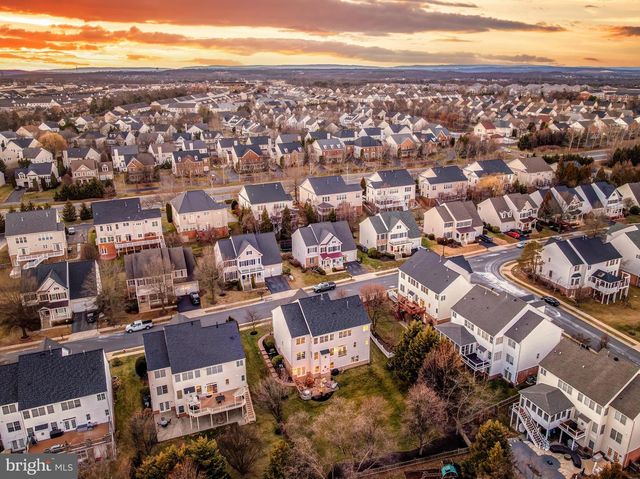 22876 ASHTON WOODS DR, Brambleton, VA 20148