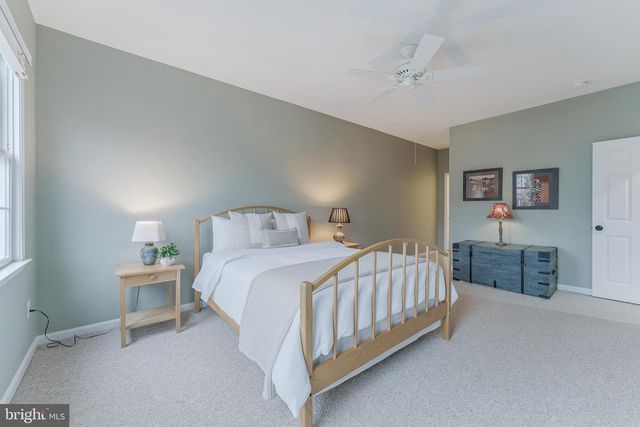 22876 ASHTON WOODS DR, Brambleton, VA 20148