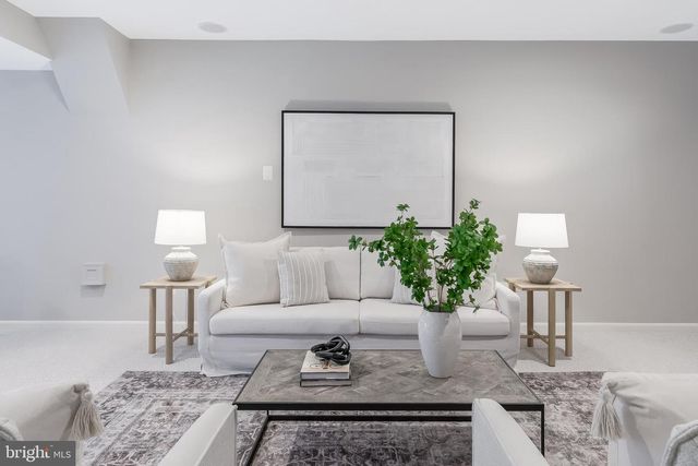 22876 ASHTON WOODS DR, Brambleton, VA 20148