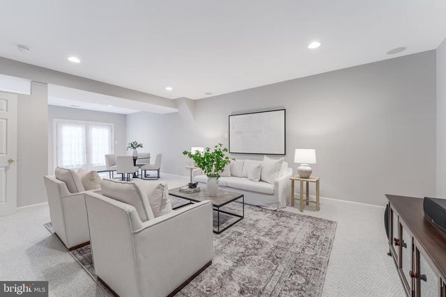 22876 ASHTON WOODS DR, Brambleton, VA 20148