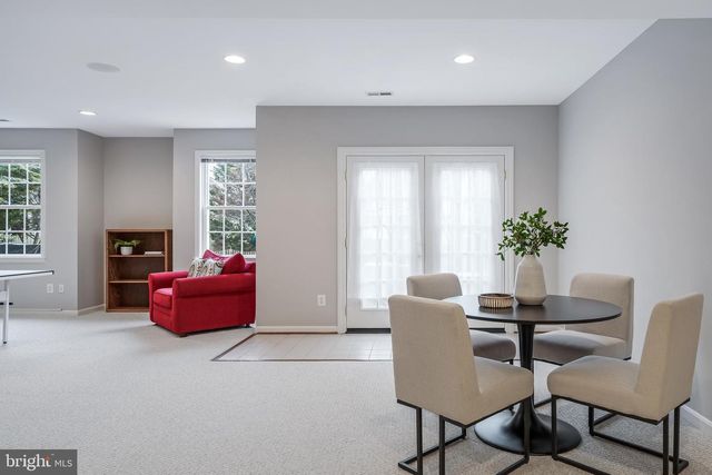 22876 ASHTON WOODS DR, Brambleton, VA 20148