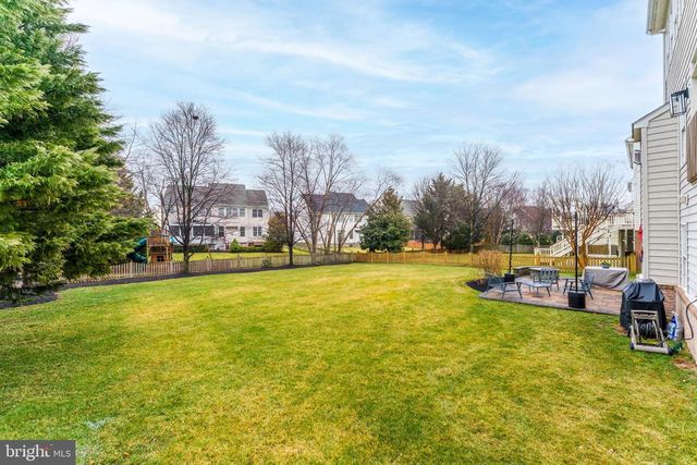 22876 ASHTON WOODS DR, Brambleton, VA 20148