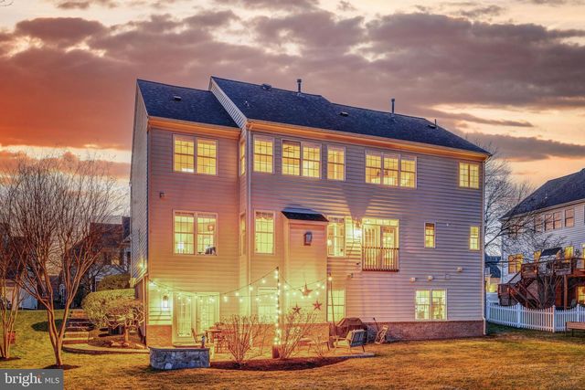 22876 ASHTON WOODS DR, Brambleton, VA 20148