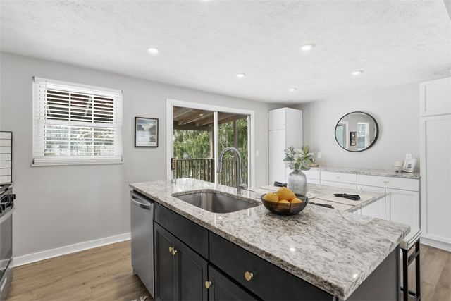 306 Fayette Dr, Cranberry Twp, PA 16066