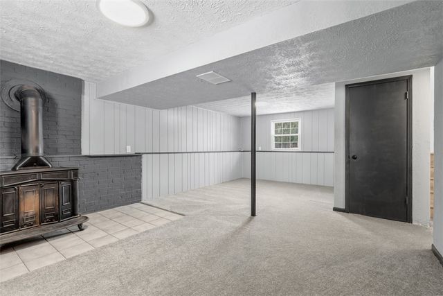 306 Fayette Dr, Cranberry Twp, PA 16066