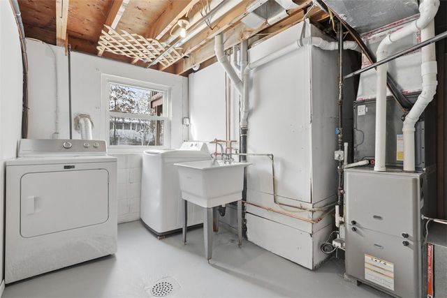 306 Fayette Dr, Cranberry Twp, PA 16066