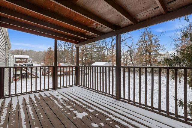 306 Fayette Dr, Cranberry Twp, PA 16066