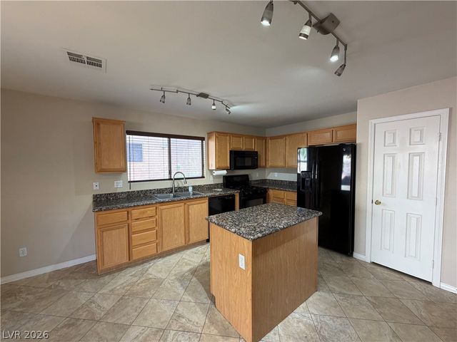 7613 Roop Street, Las Vegas, NV 89131