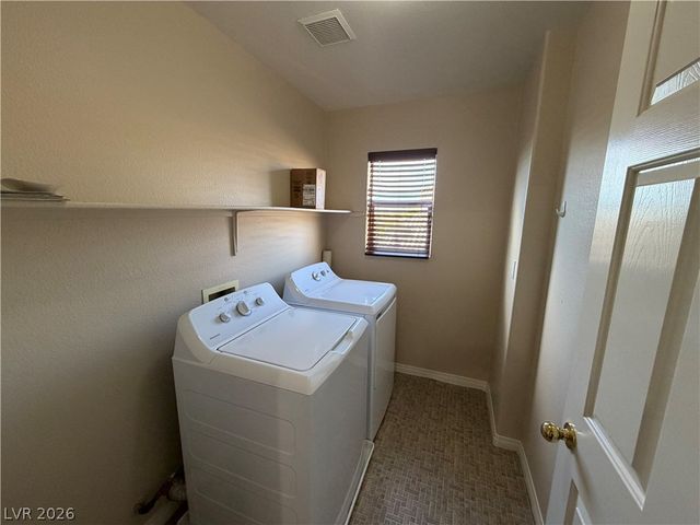 7613 Roop Street, Las Vegas, NV 89131
