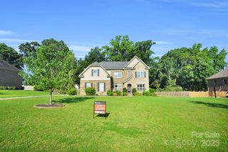 12515 Hashanli Place, Matthews, NC 28105