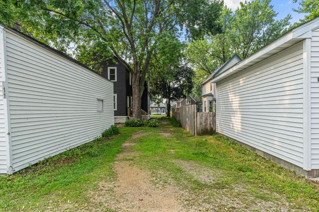 811 Watson Avenue, Saint Paul, MN 55102