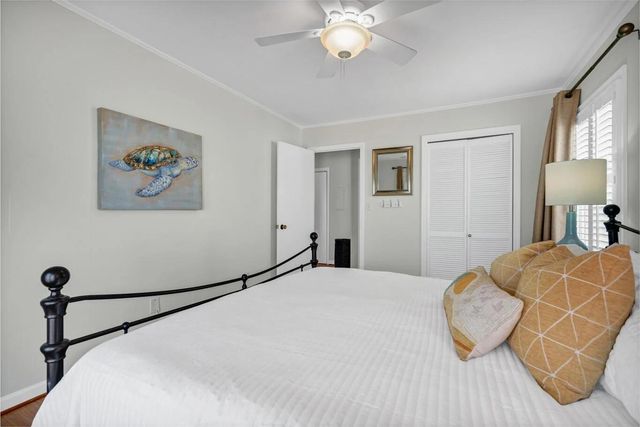 142 Palmetto Boulevard, Edisto Island, SC 29438
