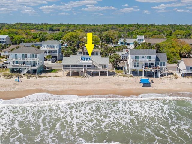 142 Palmetto Boulevard, Edisto Island, SC 29438