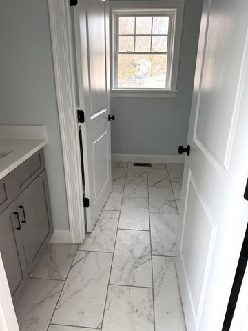 15A Henry Street, Salem, NH 03079