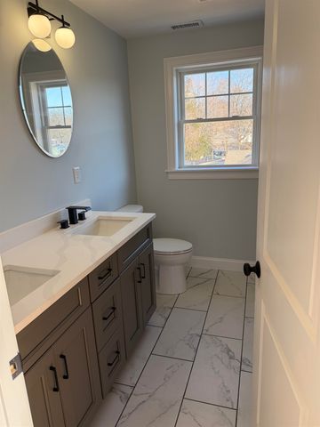 15A Henry Street, Salem, NH 03079