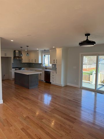 15A Henry Street, Salem, NH 03079