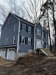 15A Henry Street, Salem, NH 03079