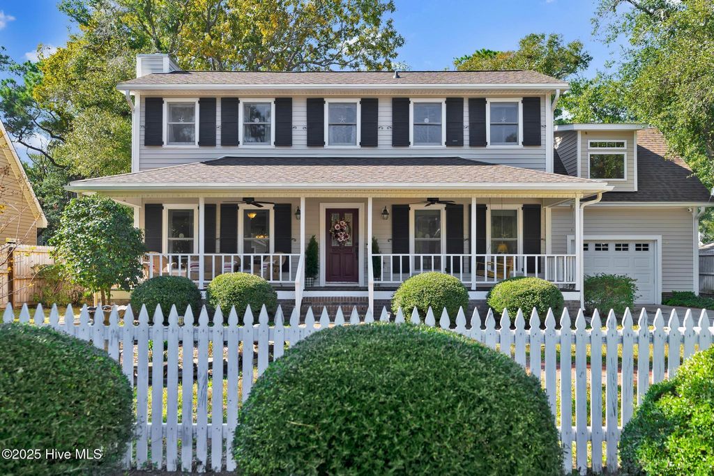 223 Sellers Street, Oak Island, NC 28465