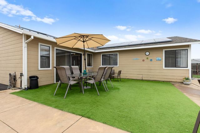 675 Young Way, Roseville, CA 95678