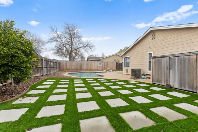 675 Young Way, Roseville, CA 95678