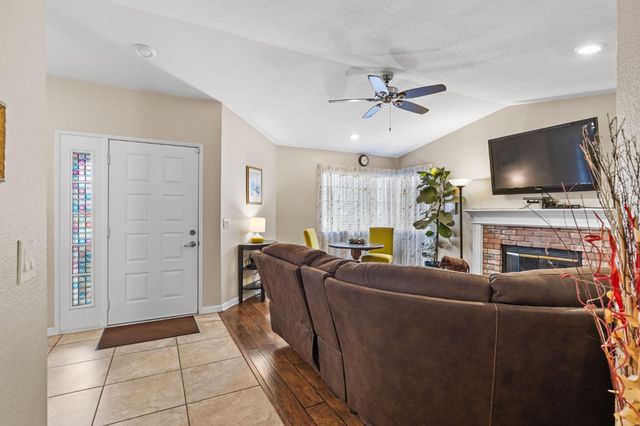 675 Young Way, Roseville, CA 95678