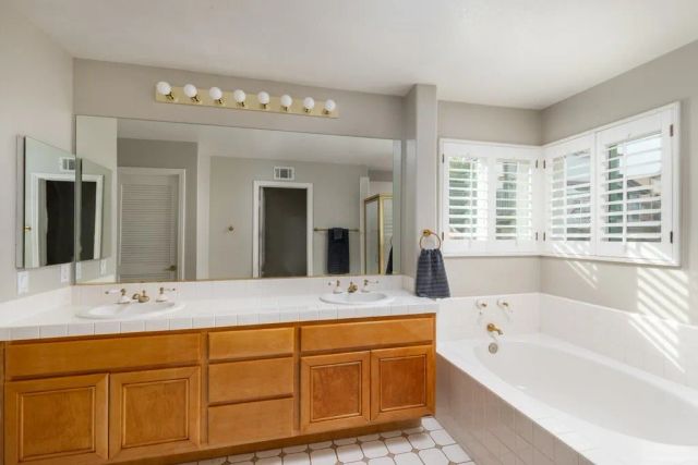 22911 Elk Grass Street, Corona, CA 92883